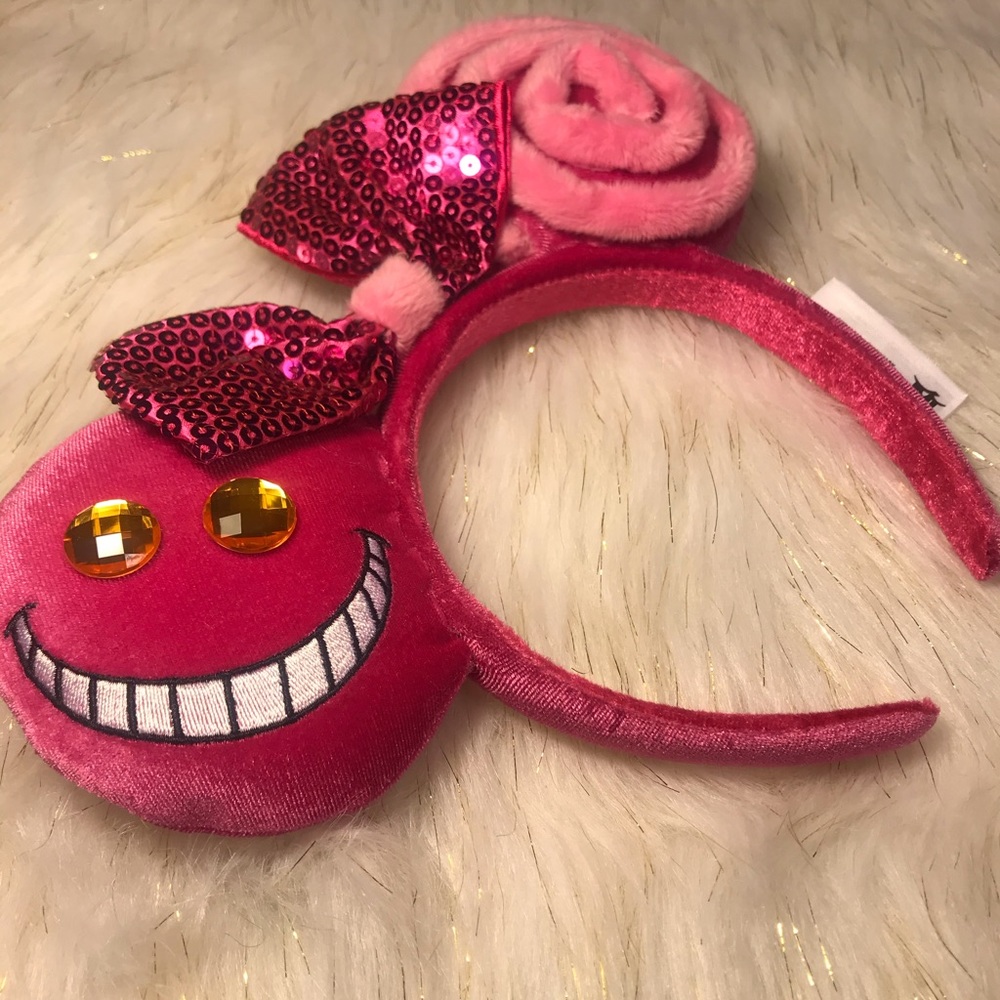 💜💗NWOT Cheshire Cat Minnie Ears💗💜